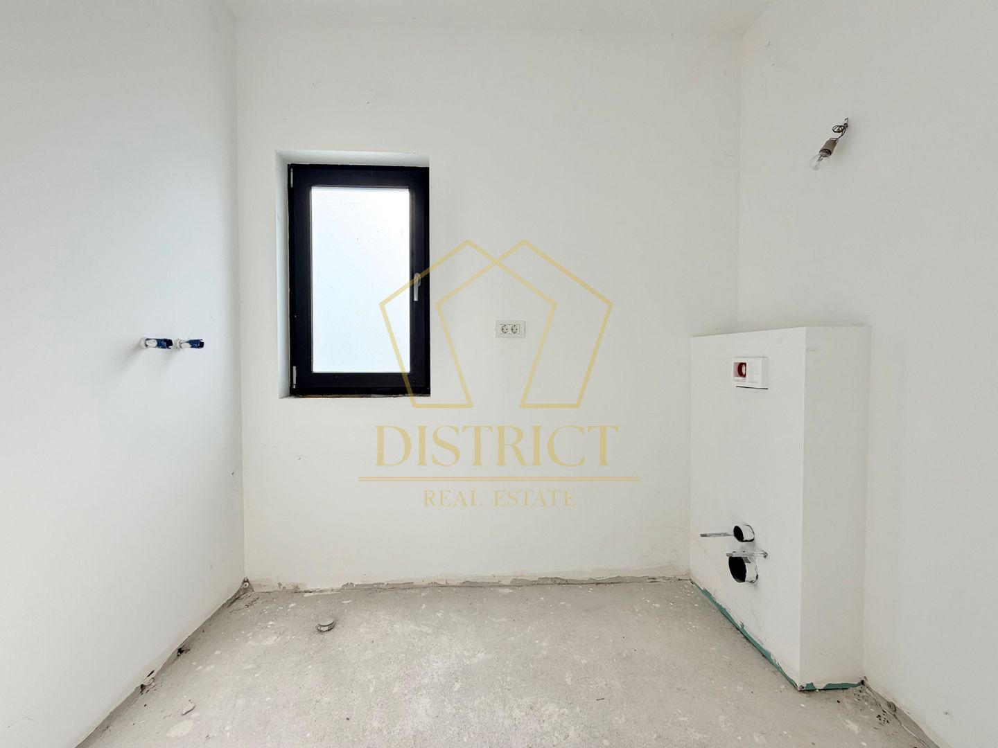 Duplex-uri cu 4 camere, 3 bai si perete coumn dublu in Chisoda, la asfalt. - Poză 7