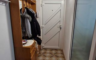 Vând apartament 3 camare - Poză 6