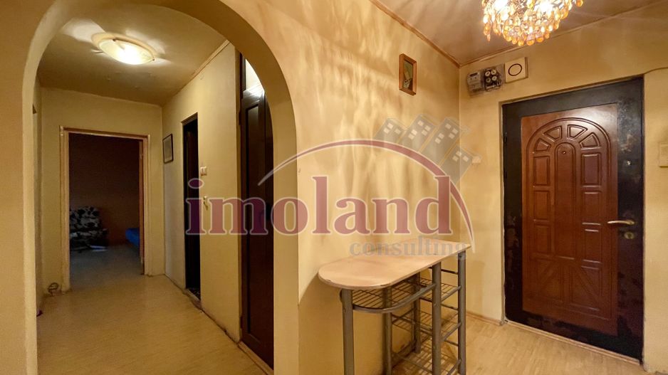 Vanzare 2 camere 50 mp, bloc 1980 - Militari, metroul Gorjului - Poză 1