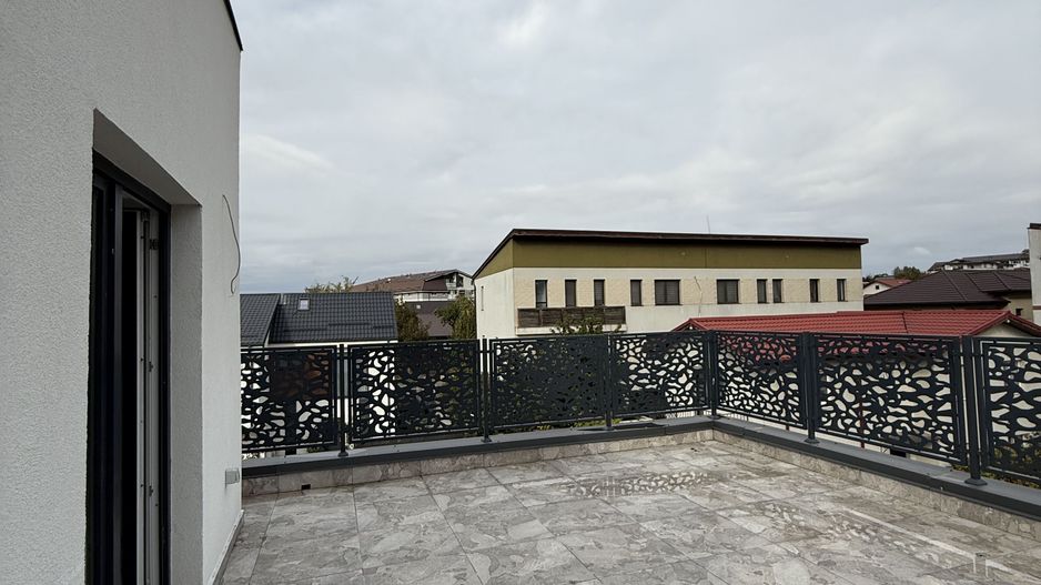 VILA TIP DUPLEX, MUTARE IMEDIATA / ZONA DE CASE - TRAPEZULUI! - Poză 7