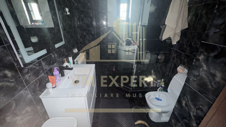 VILA S+P+E-306 MP, TEREN 2078 MP, CAMPULUNG - Poză 52