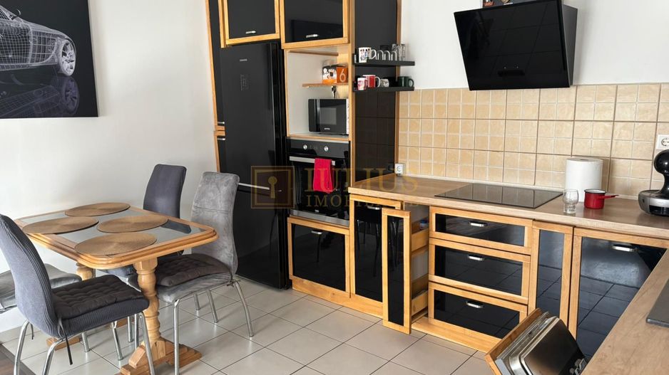 Uranus Plaz- Soarelui, centrala proprie, loc parcare privat. - Poză 7