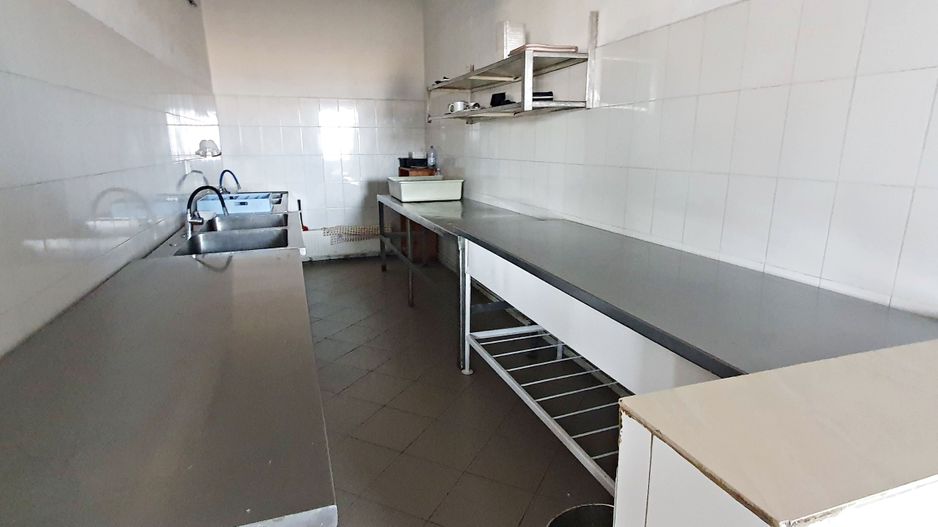 Afacere/Restaurant -Salon evenimente capacitate 600 persoane - Poză 18