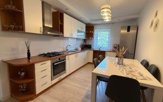 Apartament 3 camere, 70 mp, garaj sub bloc – Str. Moldovei - Poză 3