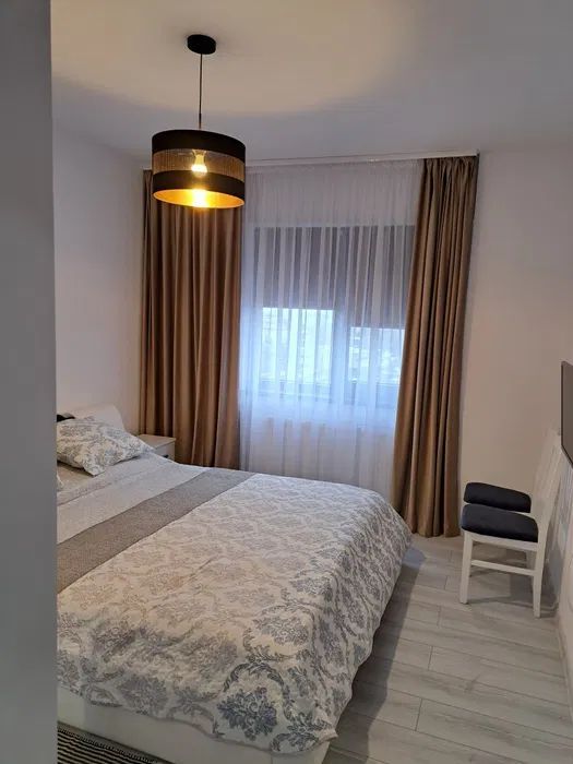 2 Camere, decomandat, balcon, mobilat/utilat, PARCARE INCLUSA, 5 minute Metrou - Poză 3