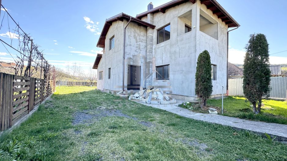 Casa individuala cu teren de 1000 mp in Sanpaul. - Poză 1