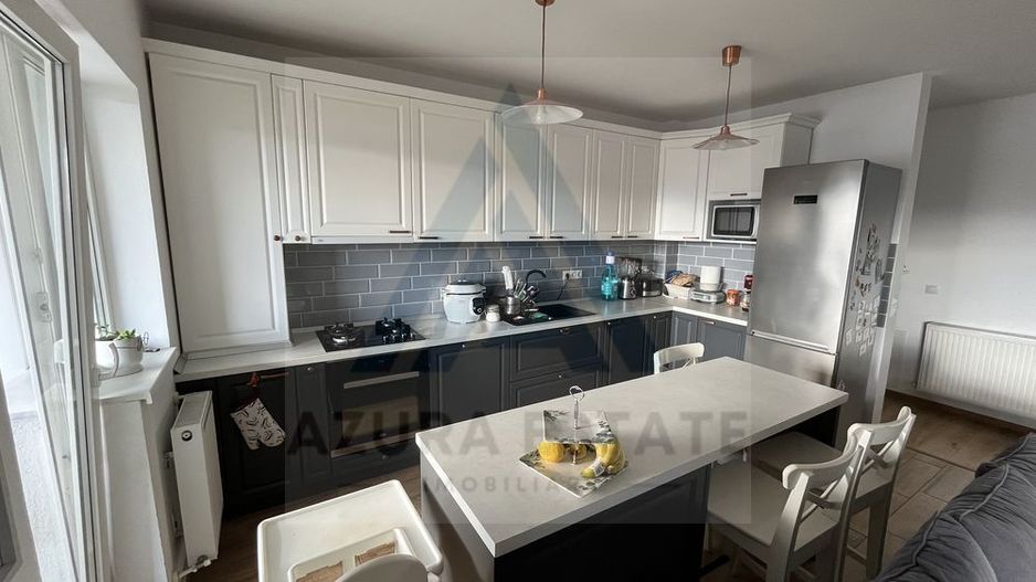 Apartament premium 3 camere semi-central cu lift in Kogalniceanu - Poză 2