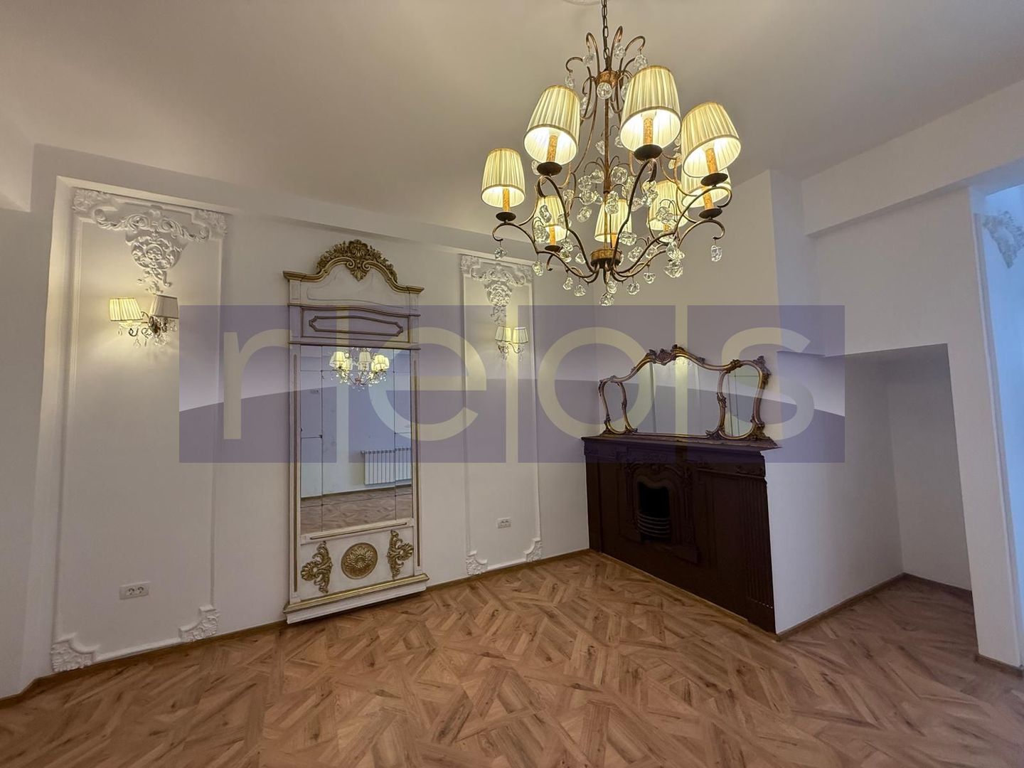 INCHIRIERE GARSONIERA IN VILA | DOROBANTI | PARTER | ULTRAFINISAT | - Poză 1