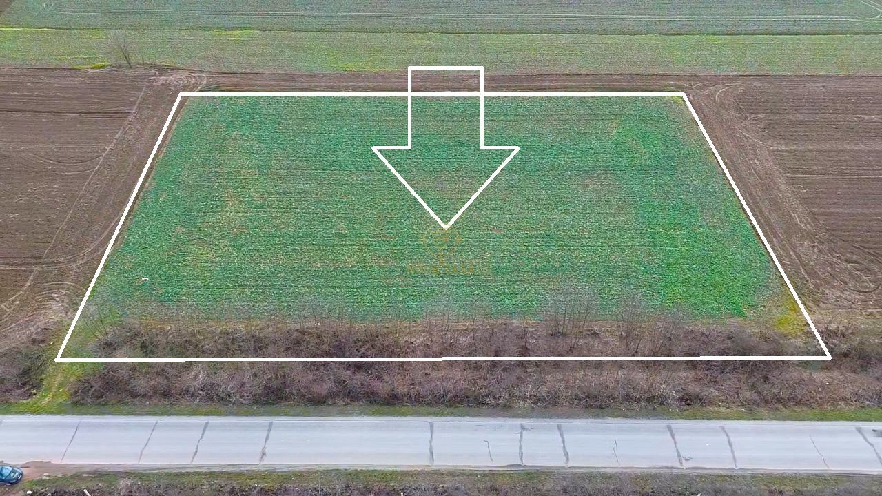 Teren 6600MP Cu Front Stradal 101 M La Intrare in Lazuri Str Botizului - Poză 2