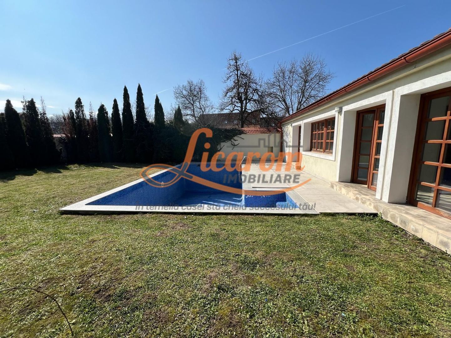 Casa saseasca CRISTIAN,amenajata LUX,pt turism,piscina,curte - Poză 3