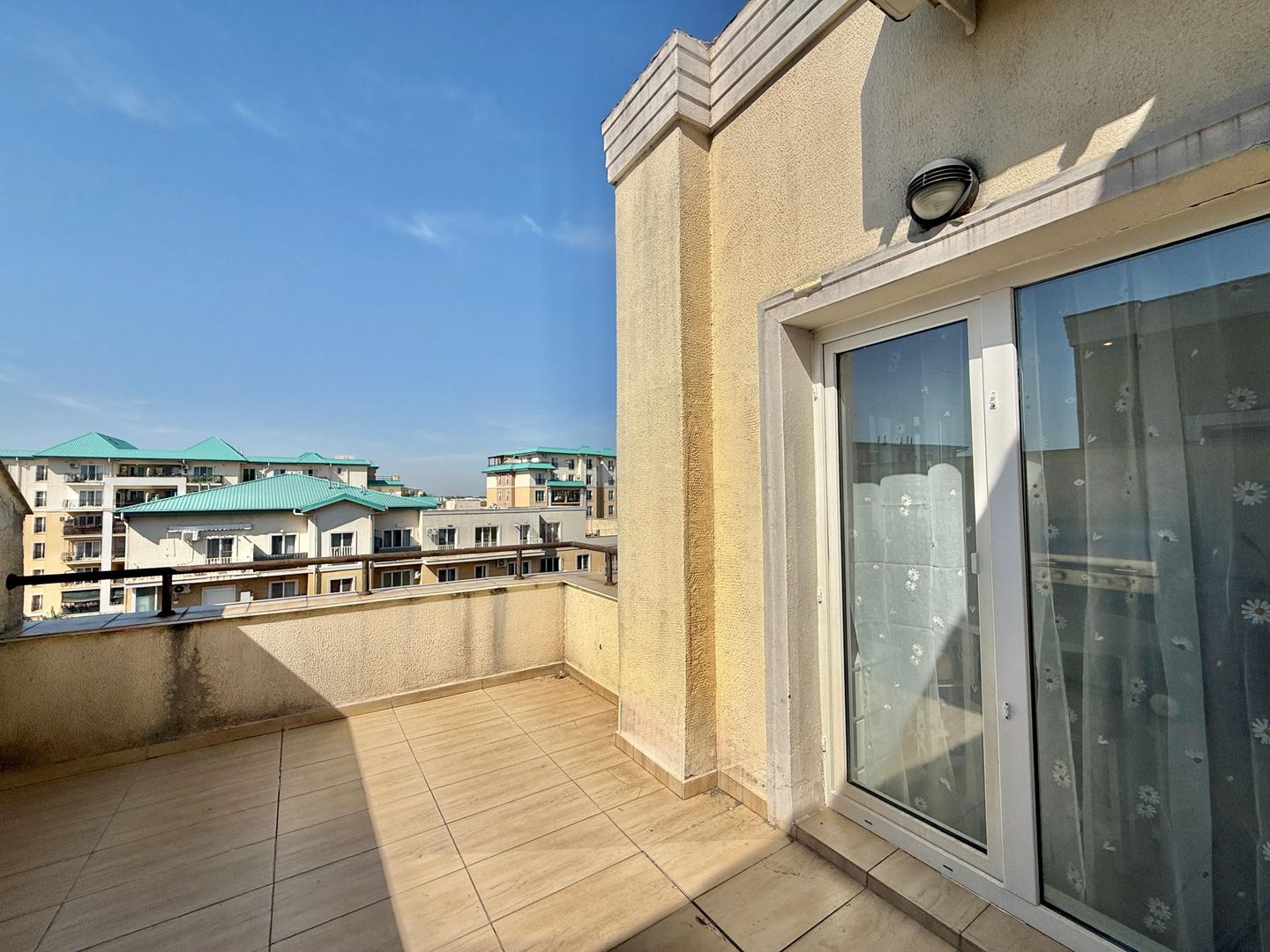 COSMOPOLIS - Apartament cu 3 camere, mobilat si utilat + 2 parcari - Poză 16