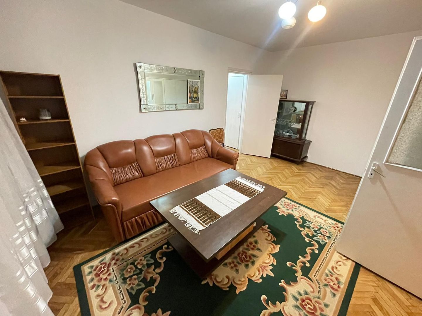 APARTAMENT 1 MAI | CIUPERCA - Poză 3