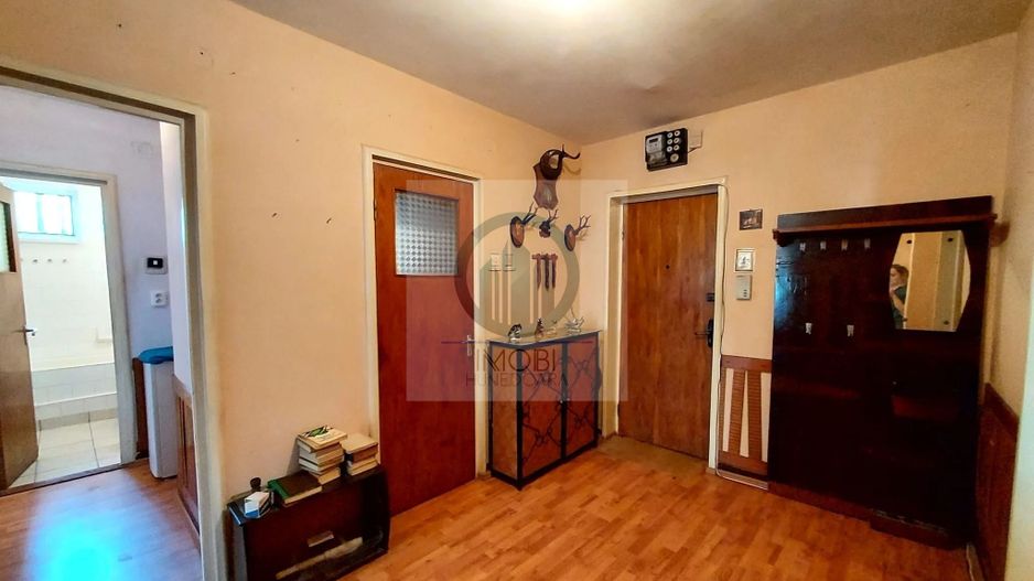 Apartament 3 camere decomandat 80mp Deva – str. Titu Maiorescu, parter - Poză 2