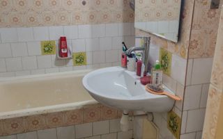 Închiriez  Apartament cu doua camere - Poză 4