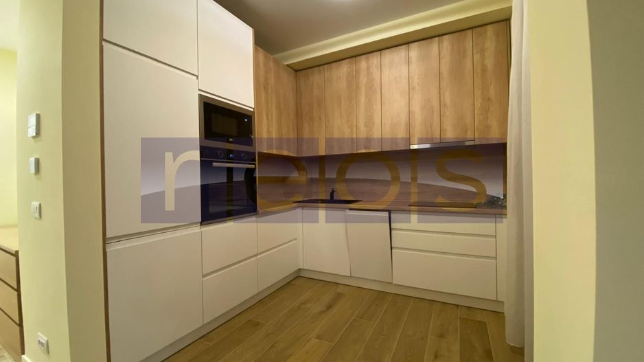 APARTAMENT 2 CAMERE ZONA EMINESCU + PARCARE - Poză 2