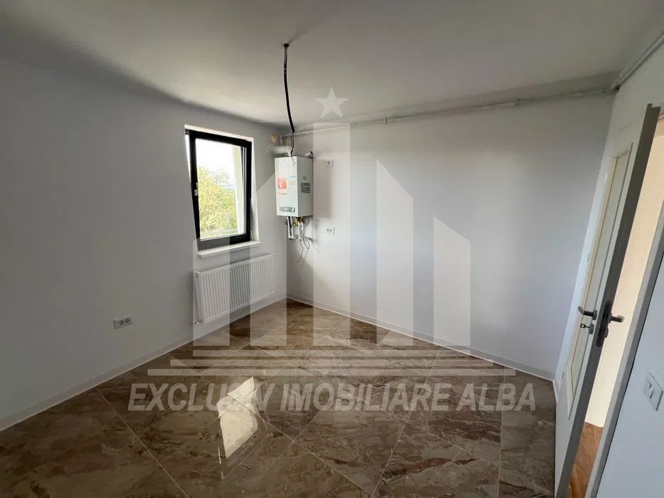 Aparament cu 3 camere, Cetate, Bloc Nou - Poză 4