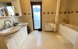 Casa de inchiriat in zona Torontalului - Poză 11