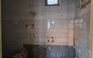 CASA DE VANZARE CENTRU - Poză 3