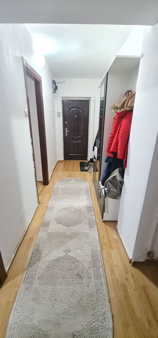 Apartament 2 camere decomandat insorit semimobilat Calea Bucuresti - Poză 7