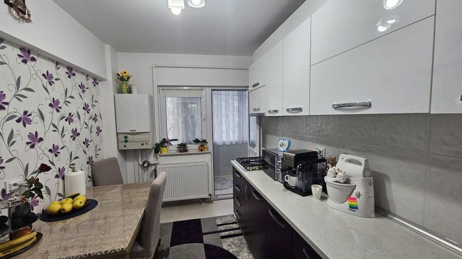Apartament deosebit 3 camere – lux, complet mobilat, zonă excelentă - Poză 15