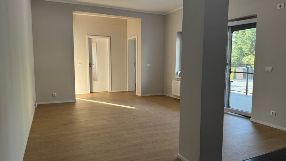 Braytim | 3 Camere | Centrala proprie | Loc de parcare | Renovat  recent - Poză 1