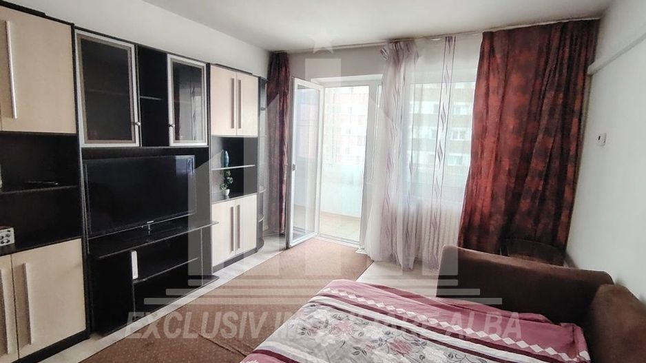 Apartament cu 2 camere de vanzare decomandate, Cetate - Poză 1