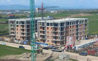 Vânzare, apartament cu 3 camere, zona Tractorul - Poză 4