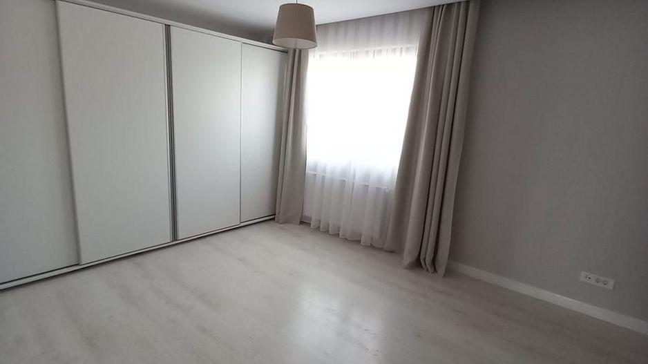 Vila de inchiriat Complex Oxford | Garaj - Poză 8