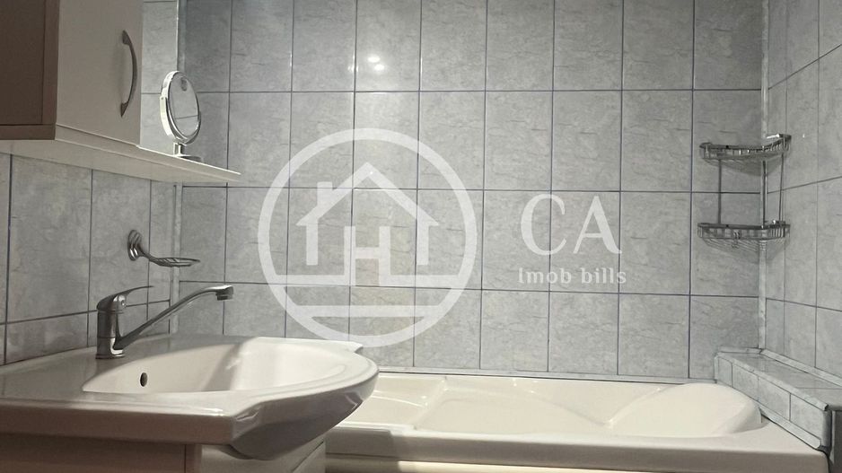 Apartament cu 3 camere de vanzare in zona Decebal, Oradea - Poză 14