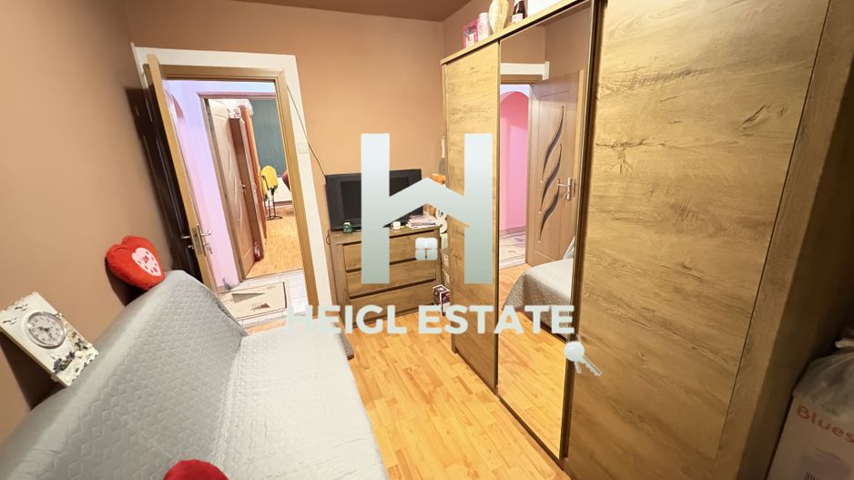 Apartament cu 3 camere in zona Dambovita - Poză 3