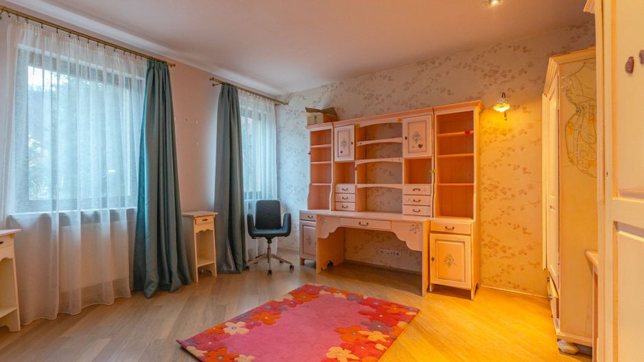 Casă individuală cu 7 camere lângă AFI Mall, ideală pentru birouri sau locuință - Poză 16