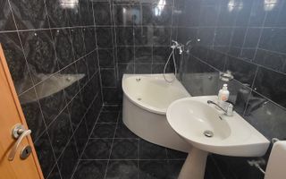 Apartament modern cu 3 camere, ultracentral - Poză 3