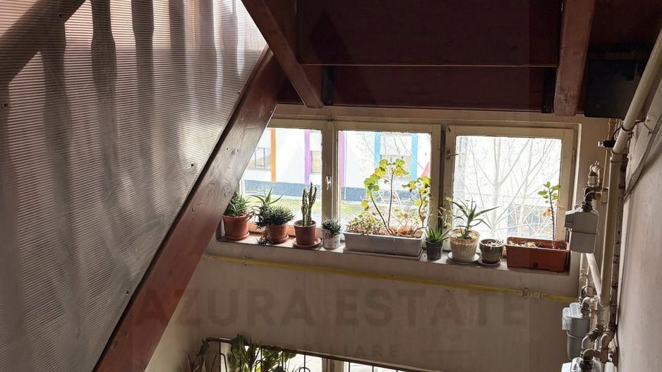 Apartament 2 camere centrală termică si calorifere noi Mihai Viteazu - Poză 11