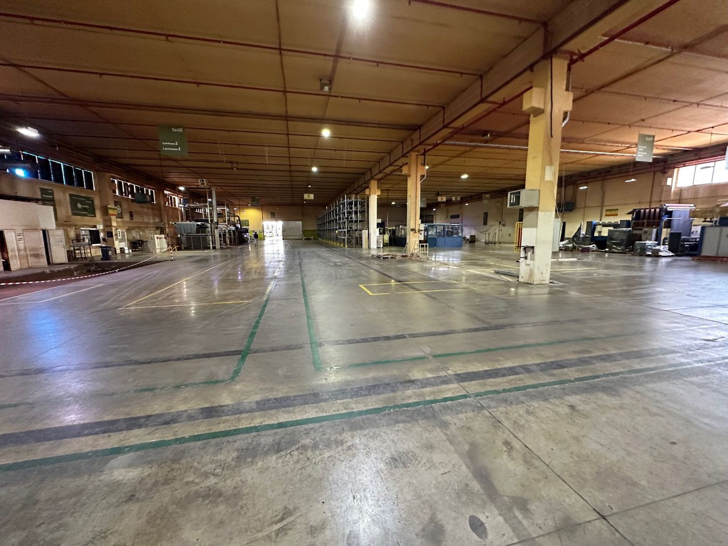 Hala de productie in Calea Sagului - Poză 15