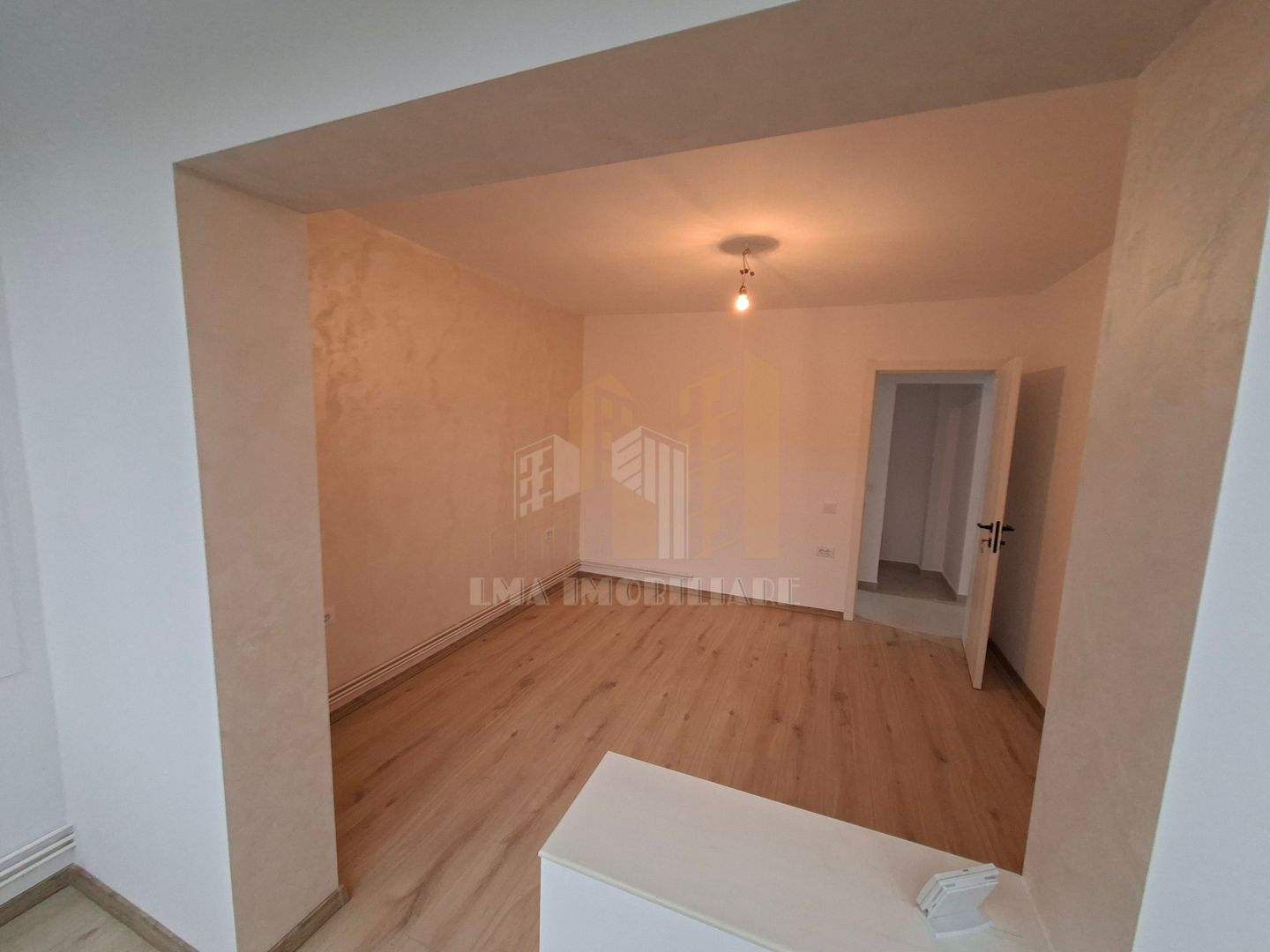 Apartament 2 camere decomandat Tractorul Brasov - Poză 11