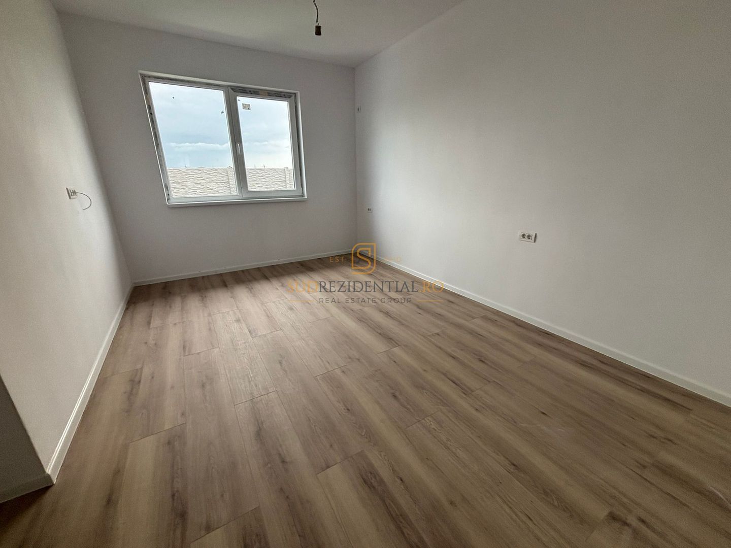 Casa individuala parter, 3 camere, disponibila imediat, teren 370 mp - Poză 13