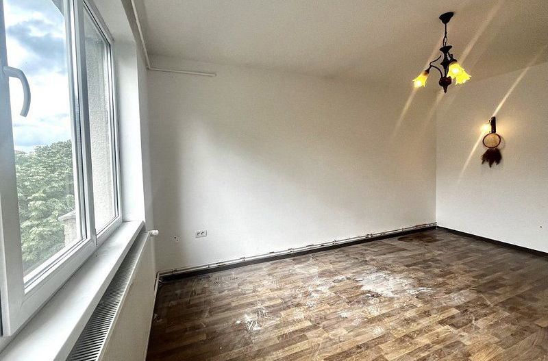 Apartament 3 camere, decomandat, 3 balcoane, in zona Central-Iulius Mall - Poză 5