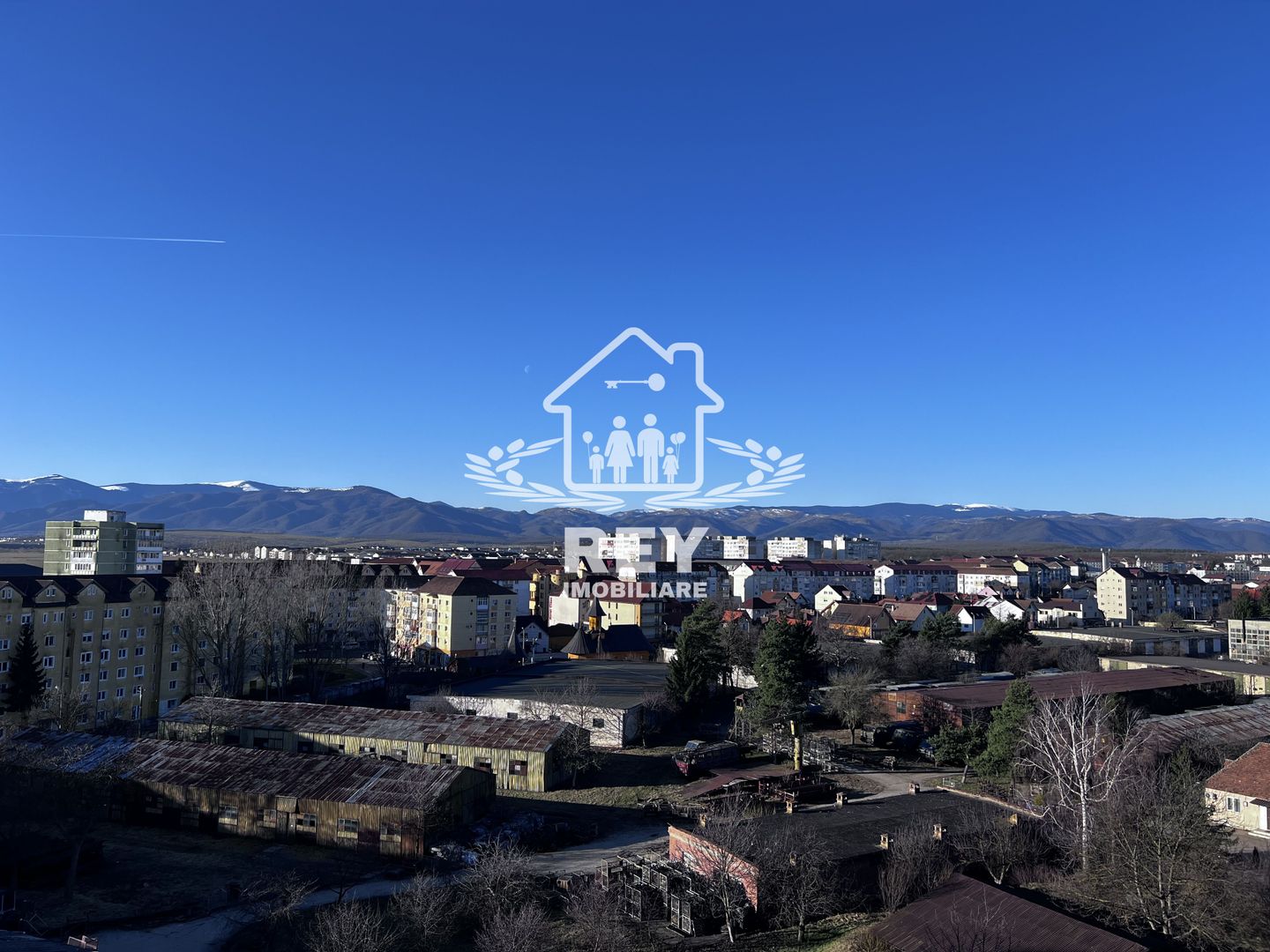 Apartament 2 camere,bloc cu lift, Str. Oștirii/Mihai Viteazul/N.Iorga - Poză 25