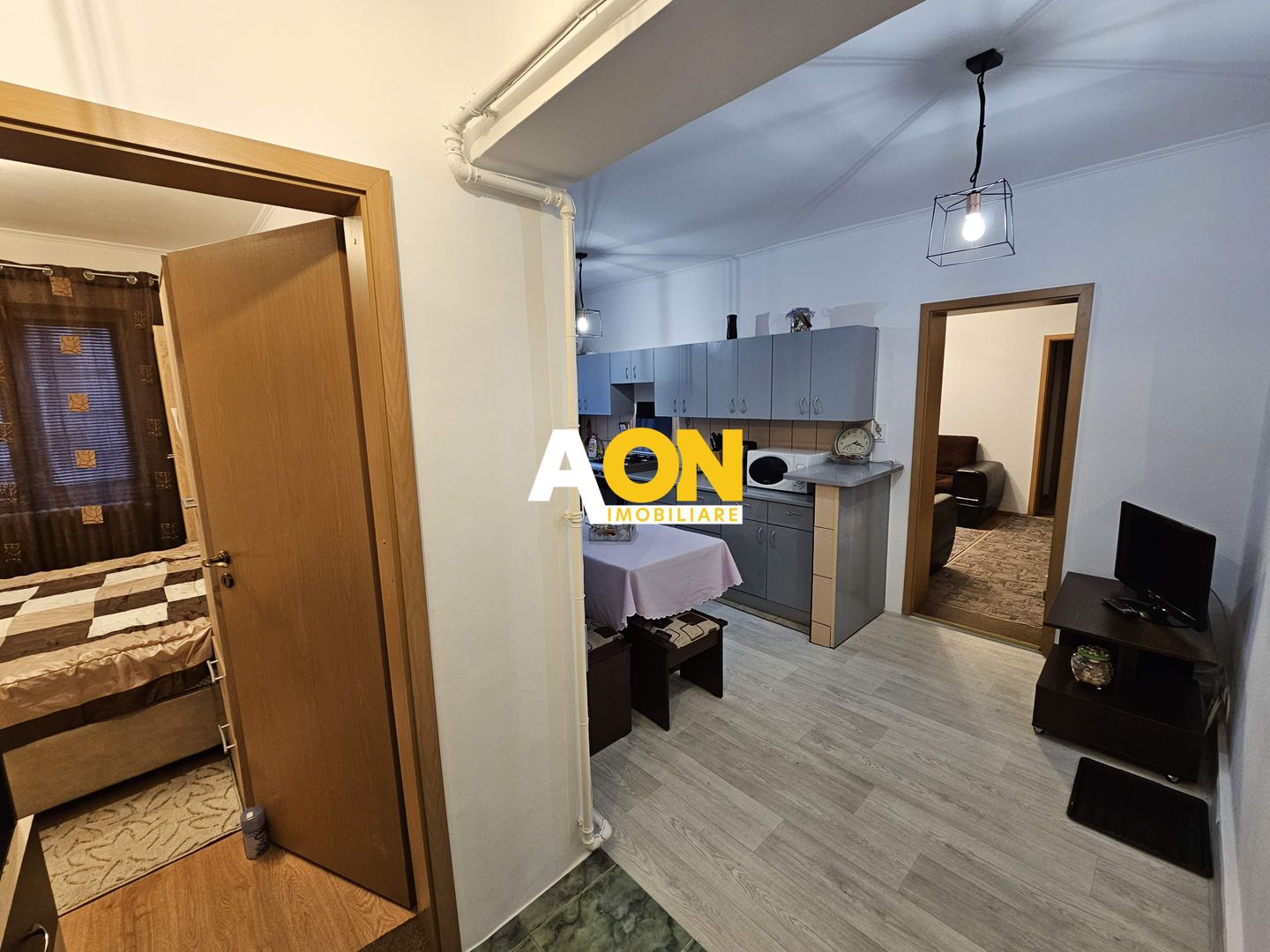 Apartament 3 camere, mobilat, utilat, etaj 2, Cetate - Poză 5