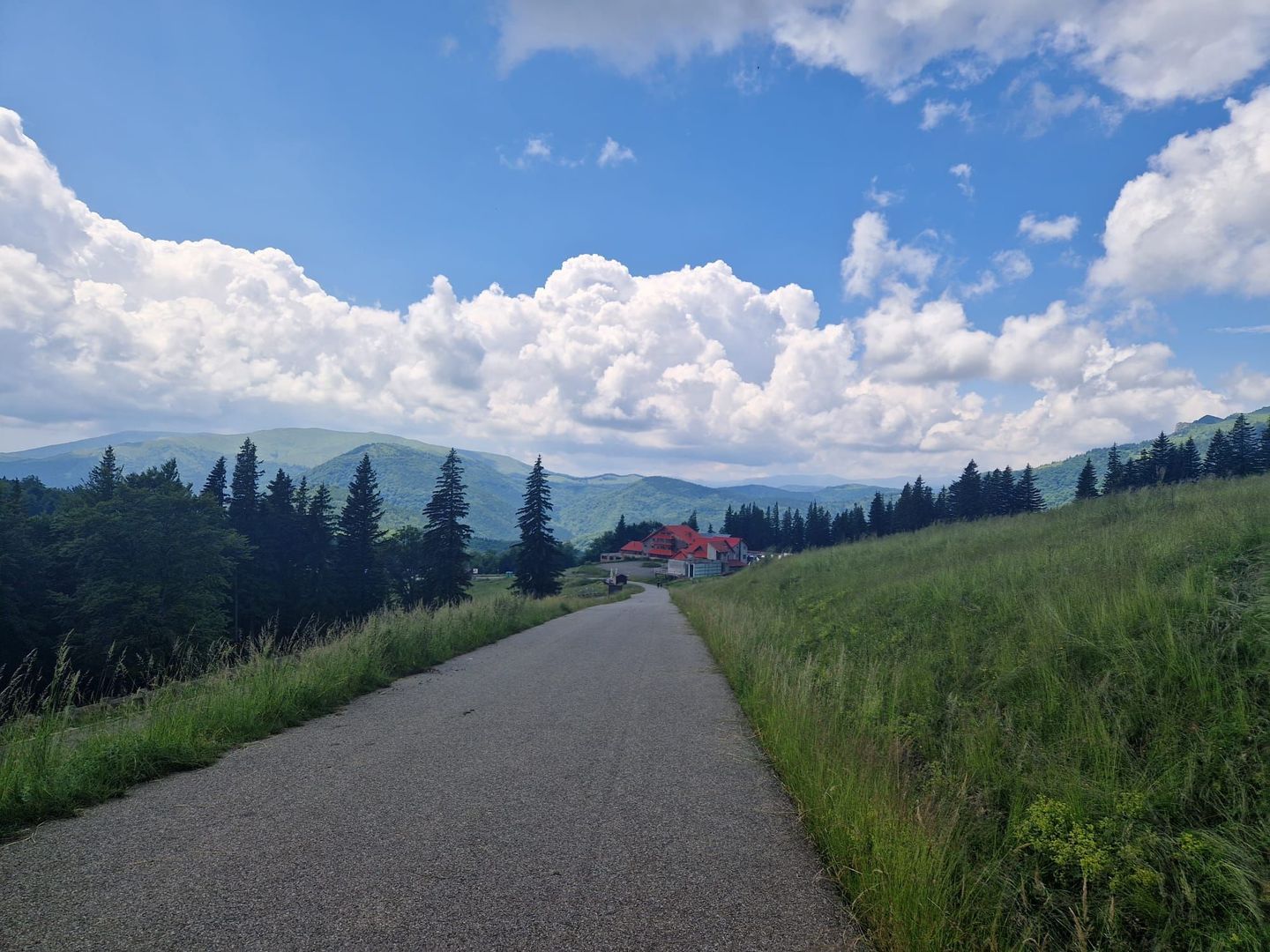 Pensiune la Cheia, moderna, functionala in totalitate, vedere mirifica (chirie) - Poză 32