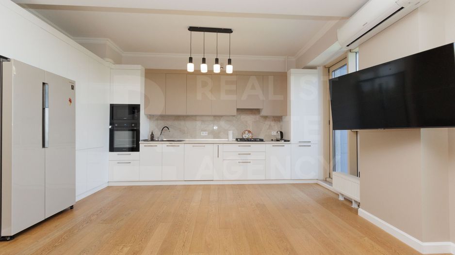 Chirie, apartament, 3 camere, bd. Ştefan cel Mare şi Sfînt, Centru - Poză 2
