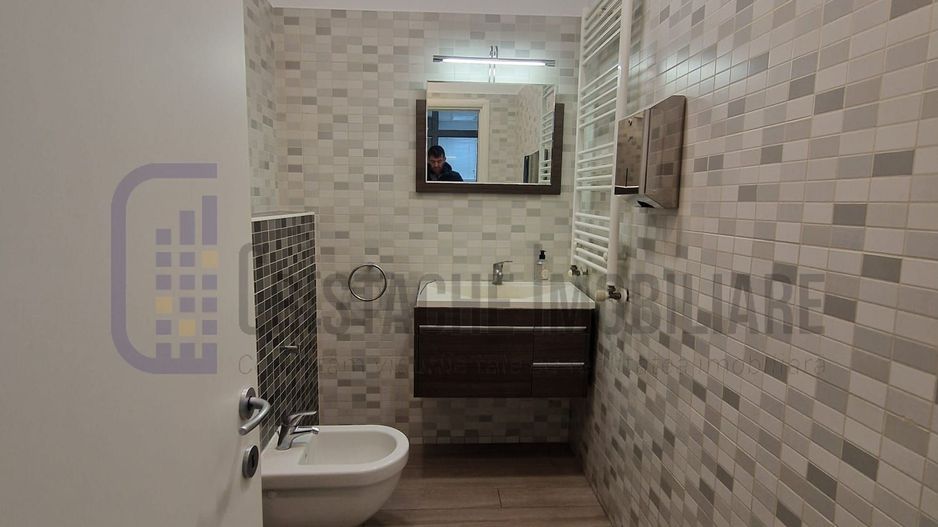 Spatiu comercial, 100 mp, 3 camere, centrala proprie, langa Biharia Office - Poză 3