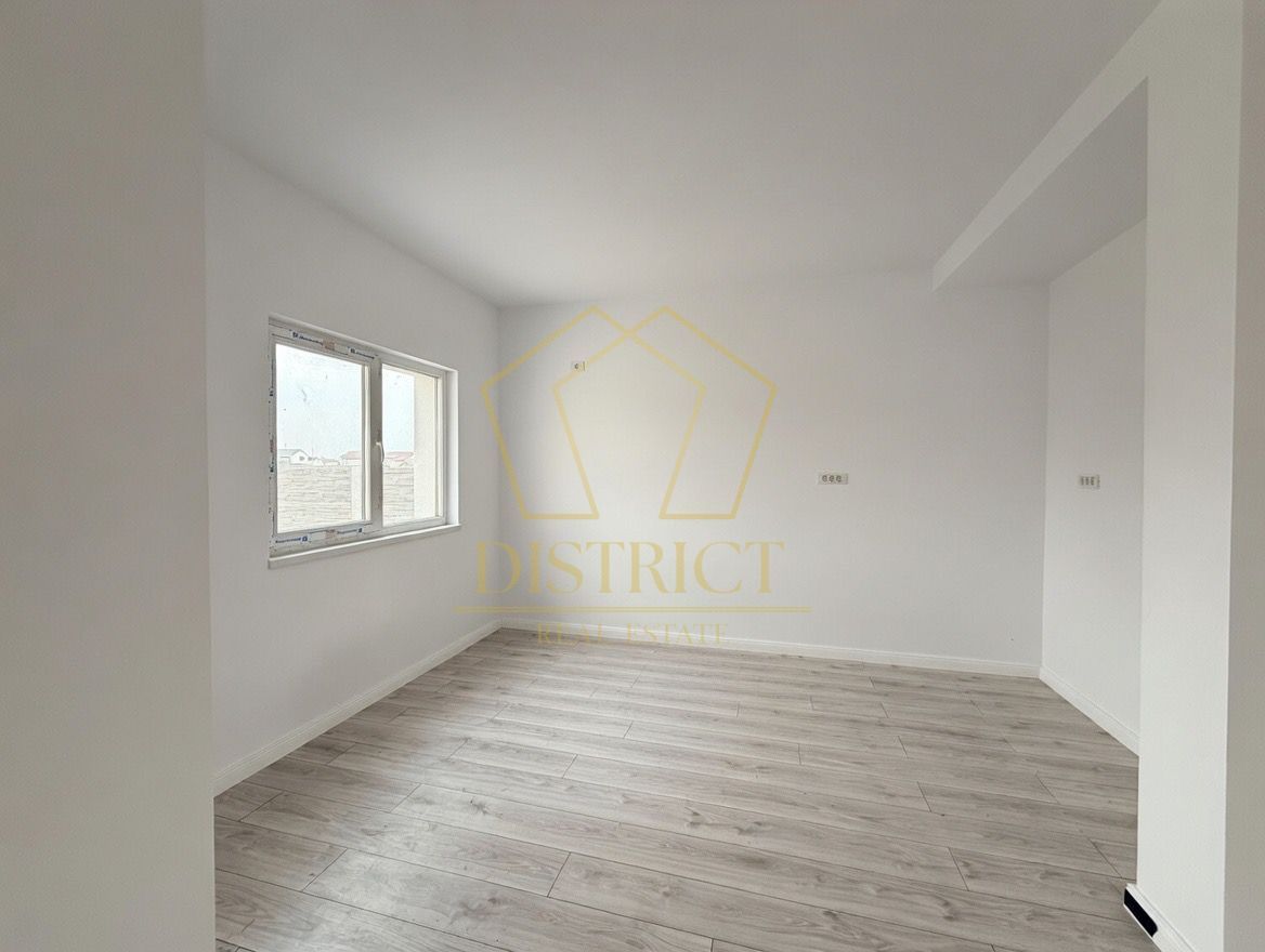 Duplex cu 4 camere despărțit prin camera tehnica | Mosnita Noua - Poză 9