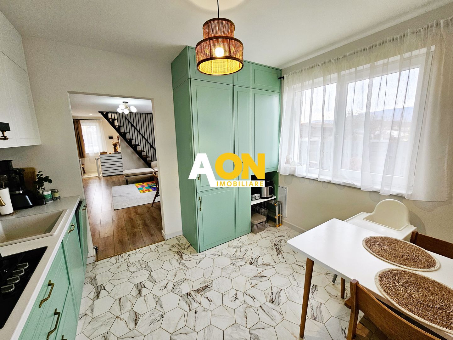 Casa noua, 3 camere + mansarda, mobilata, utilata, 342 mp teren - Poză 5