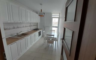 Apartament modern 3 camere 70 mp utili balcon 10 mp parcare in Strand - Poză 4