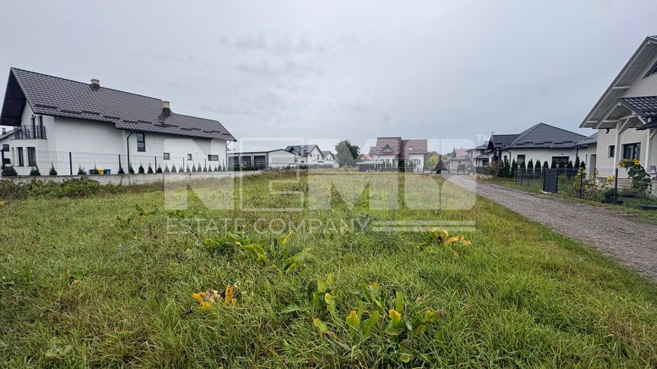 TEREN INTRAVILAN 860 MP | RĂDĂUȚI | 65.000 EURO - Poză 5