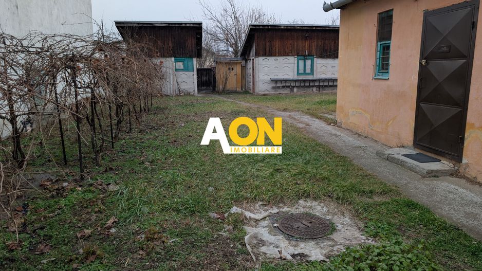Casa mica,demolabila zona centrala,Alba Iulia - Poză 5
