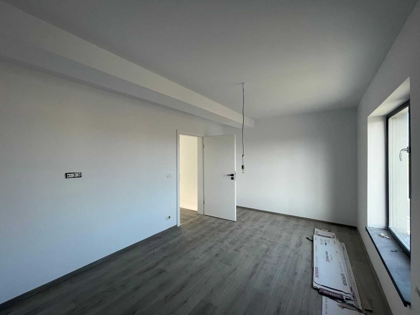 Duplex modern despartit prin baie - Mosnita Noua - Poză 9