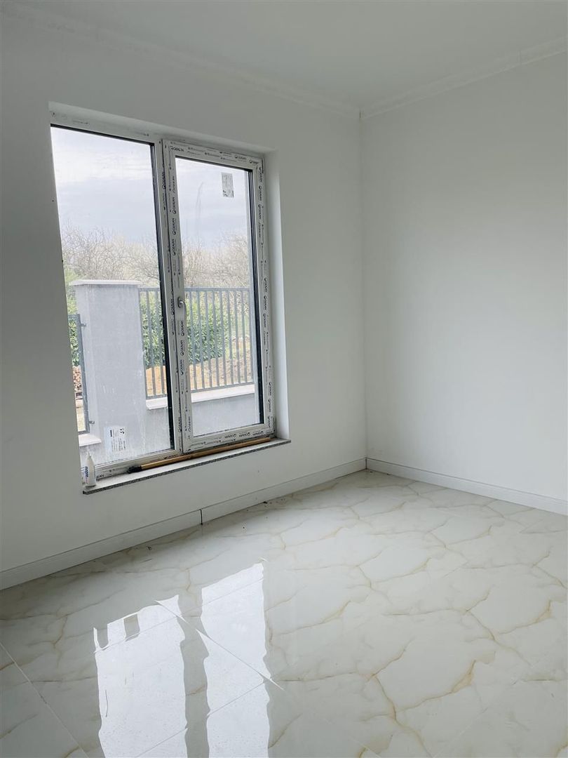 Casa P finisata zona Oncea - Poză 12