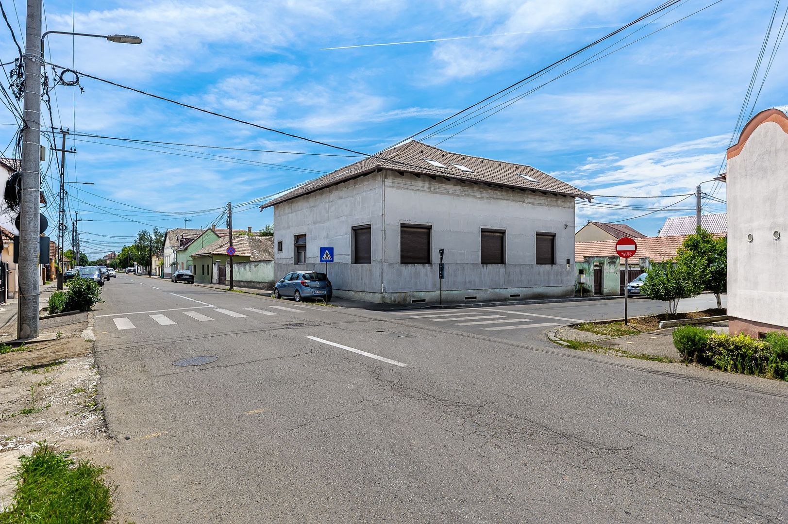Imobil cu vizibilitate maximă și teren generos în Aradul NOU. - Poză 1